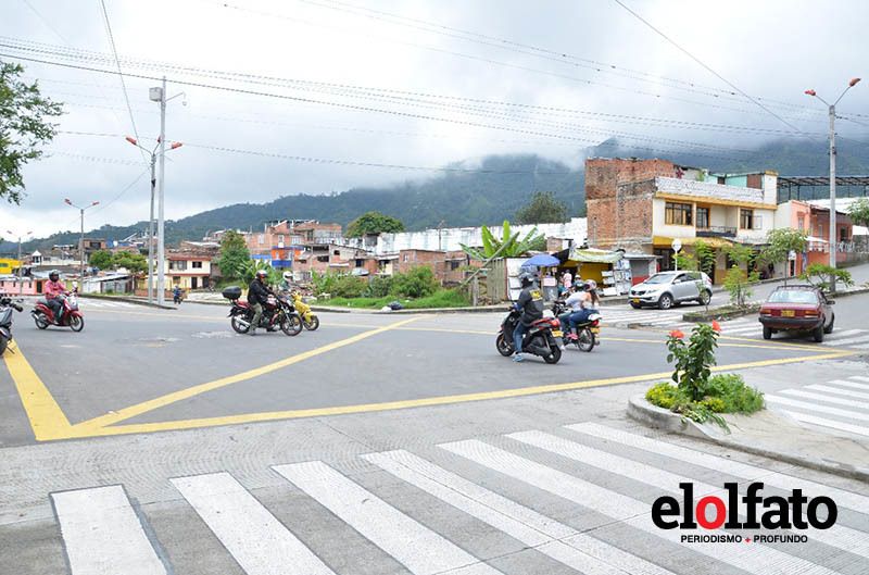 CRUCE DE LA AV. FANTASMA CON CALLE 32