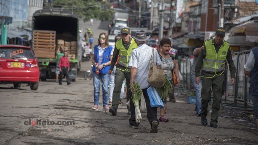 Espacio publico plaza 21_15