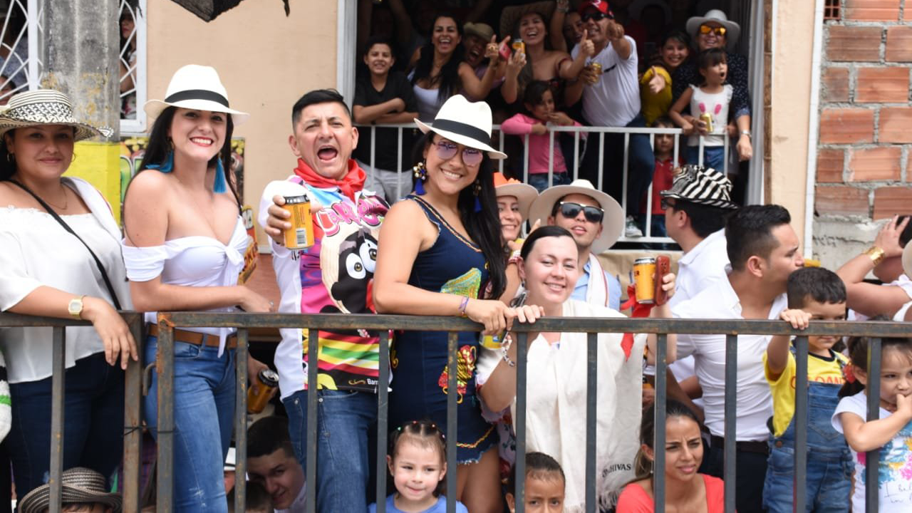 desfile-nacional-folclor05